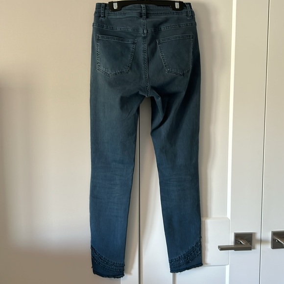 Charlie B Frayed Hem Ankle Jeans in Balsam - Picture 6 of 11